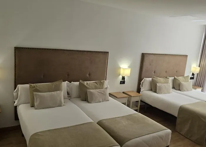 Vistalegre Hotel-spa מלון 2*