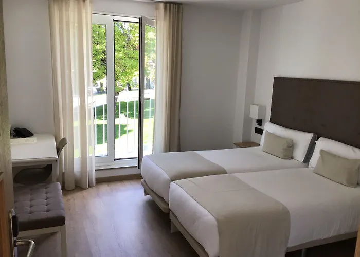 מלון Vistalegre Hotel-spa 2*